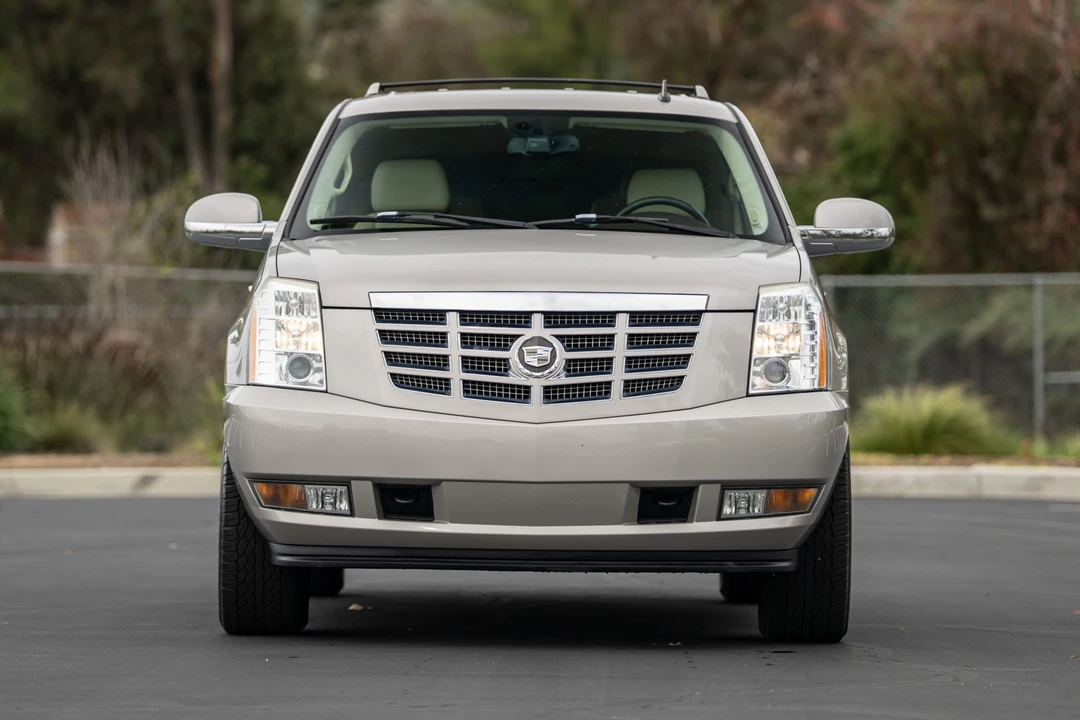 2007 Cadillac Escalade & EXT 3rd Gen - Image 4 of 31