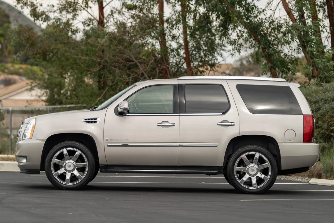 2007 Cadillac Escalade & EXT 3rd Gen - Image 11 of 31