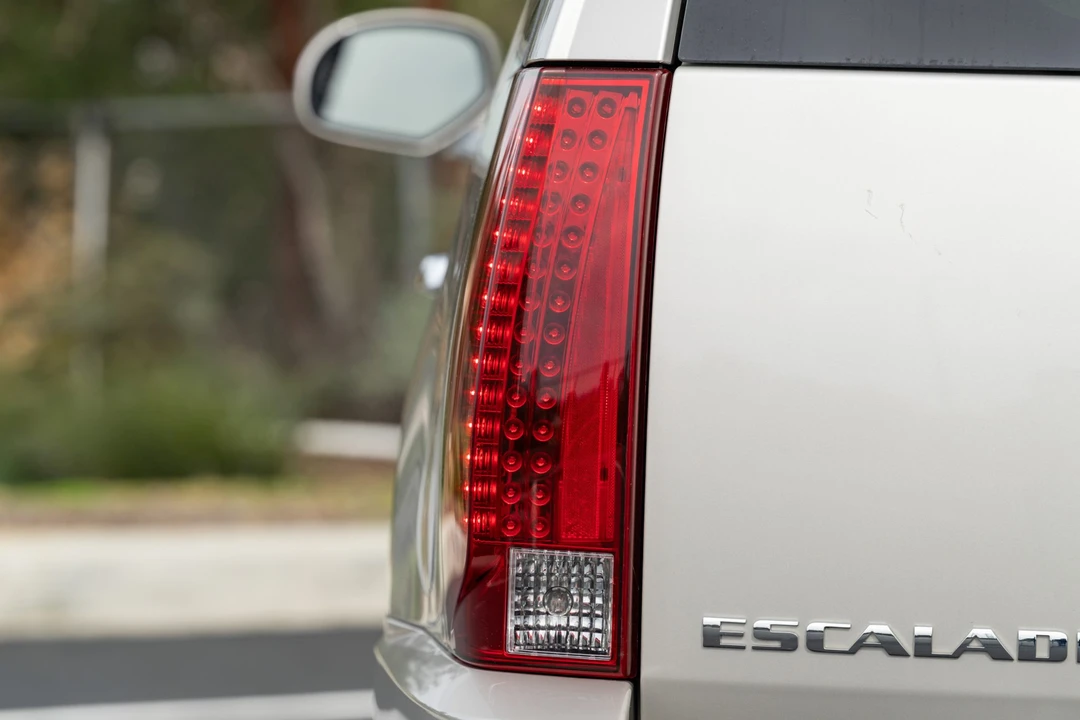 2007 Cadillac Escalade & EXT 3rd Gen - Image 24 of 31