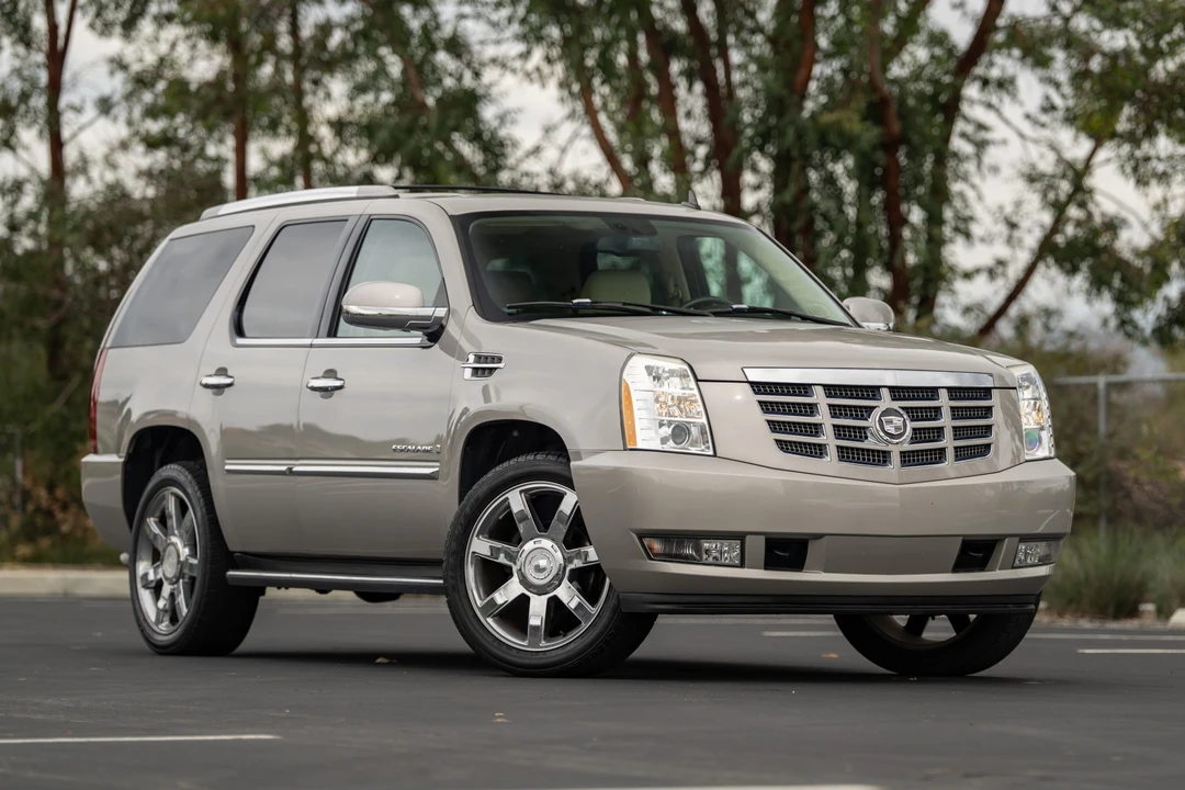 2007 Cadillac Escalade & EXT 3rd Gen - Image 5 of 31