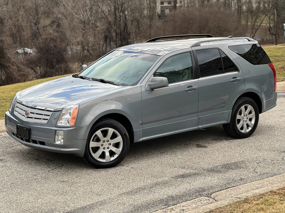 2007 Cadillac SRX - Image 10 of 31