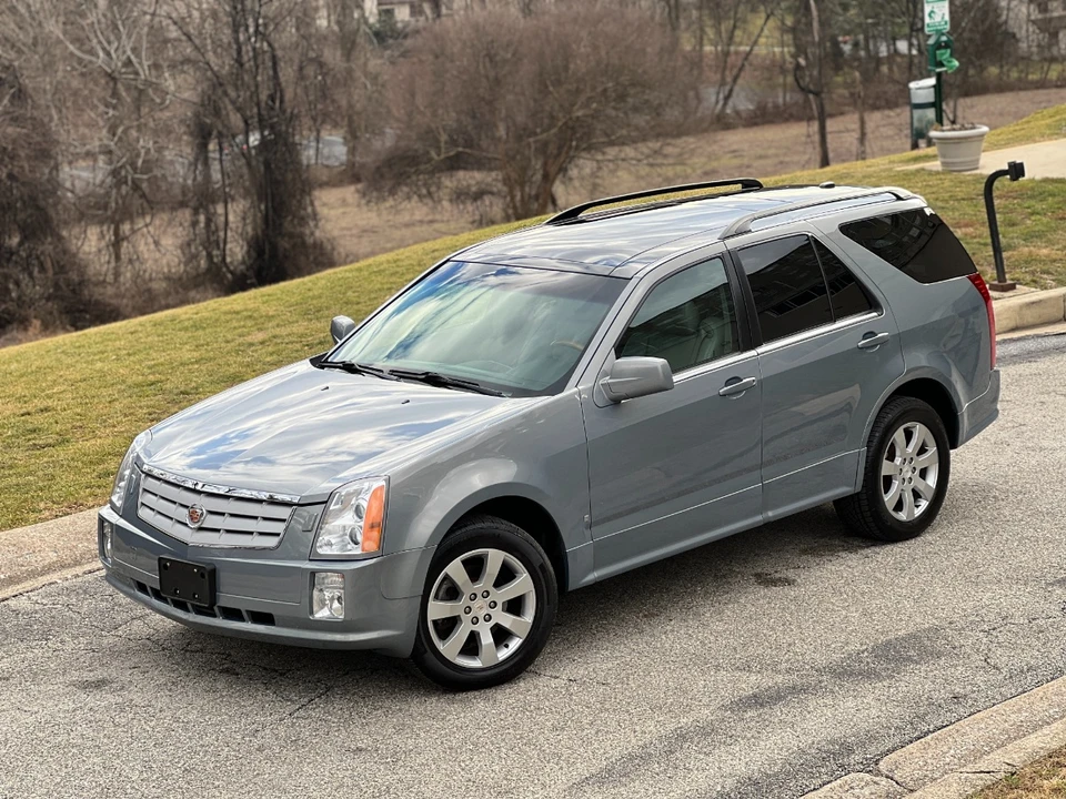 2007 Cadillac SRX - Image 12 of 31