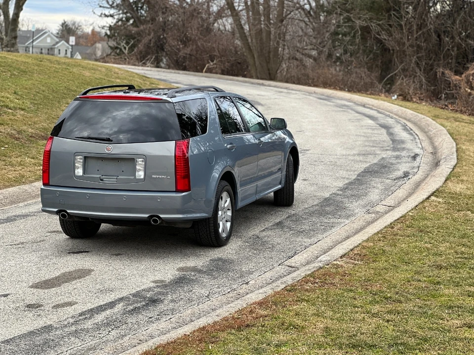 2007 Cadillac SRX - Image 26 of 31