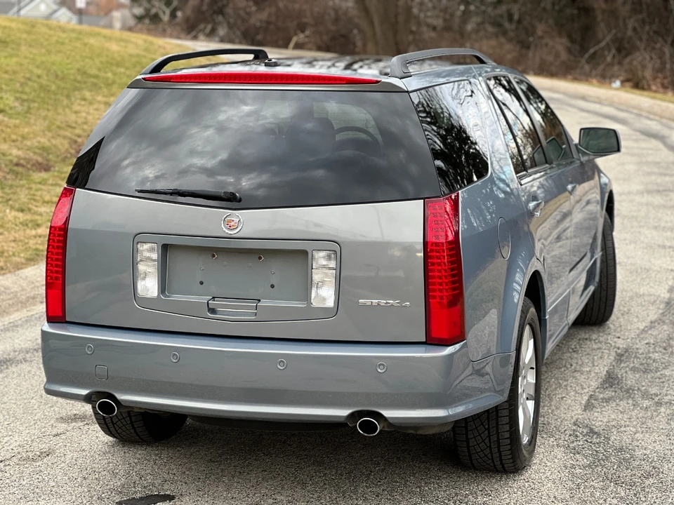 2007 Cadillac SRX - Image 24 of 31