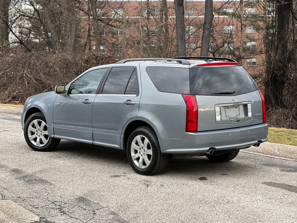 2007 Cadillac SRX - Image 17 of 31