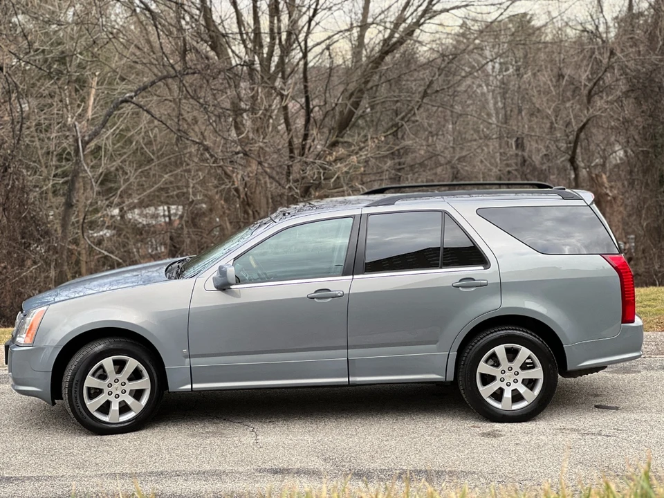 2007 Cadillac SRX - Image 13 of 31