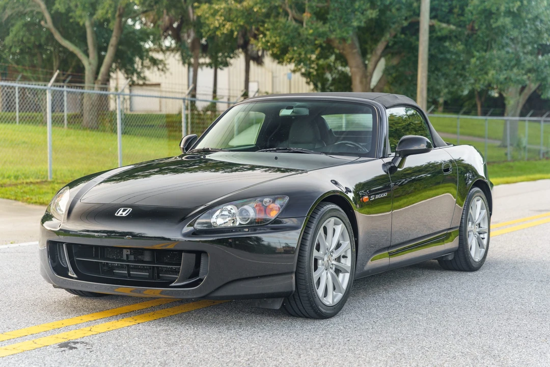 2007 Honda AP2 S2000 - Image 2 of 31