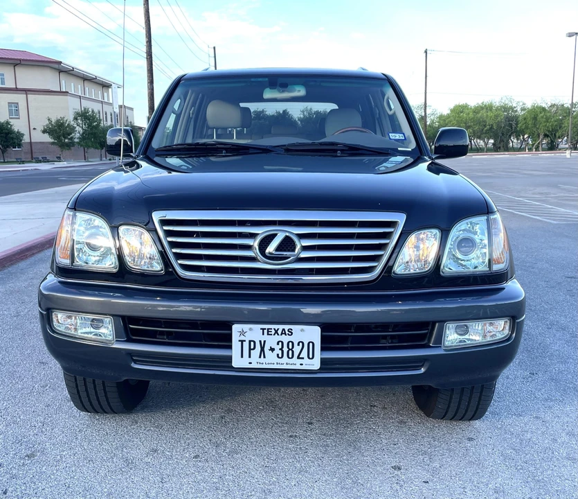 2007 Lexus LX 2nd Gen - Image 3 of 31