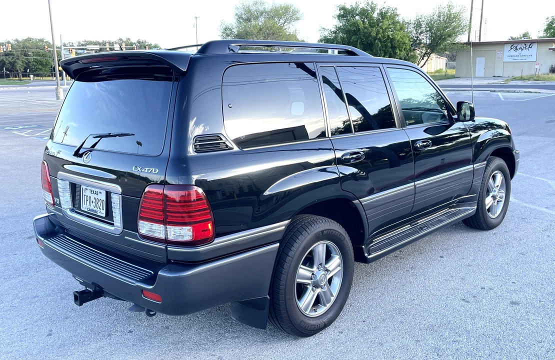 2007 Lexus LX 2nd Gen - Image 10 of 31