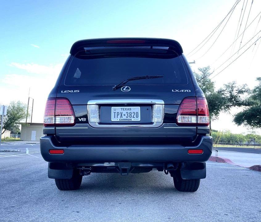 2007 Lexus LX 2nd Gen - Image 12 of 31
