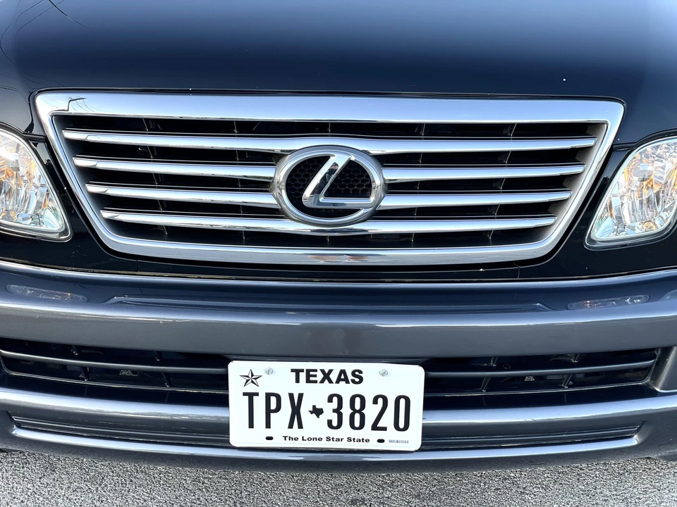 2007 Lexus LX 2nd Gen - Image 17 of 31