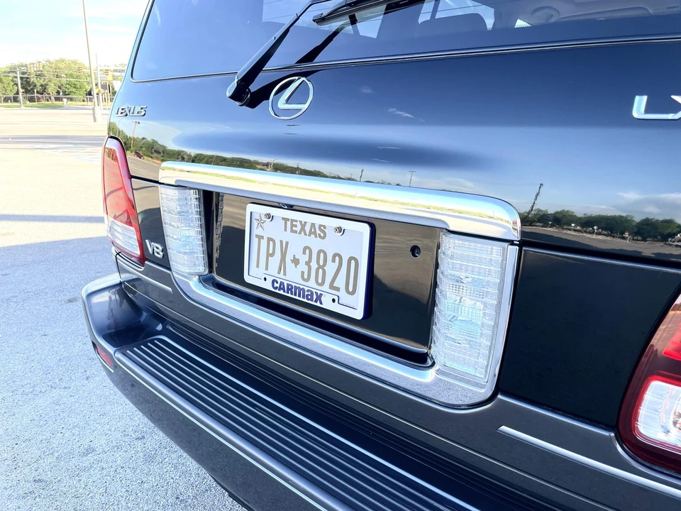 2007 Lexus LX 2nd Gen - Image 31 of 31