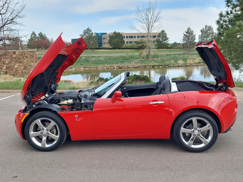 2007 Pontiac Solstice GXP - Image 12 of 31