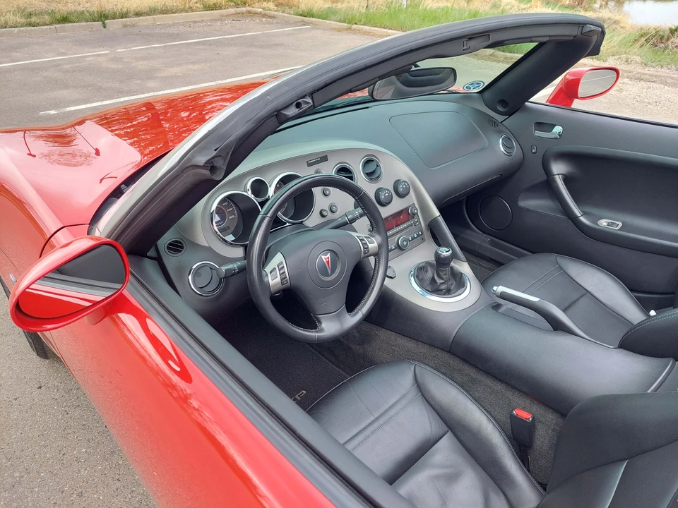 2007 Pontiac Solstice GXP - Image 20 of 31