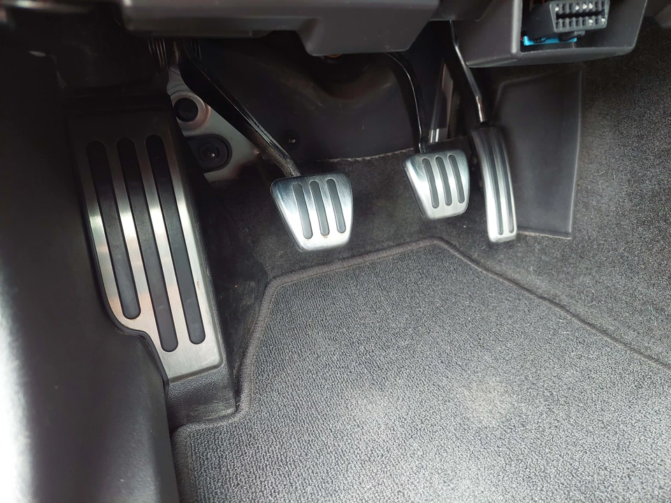 2007 Pontiac Solstice GXP - Image 23 of 31