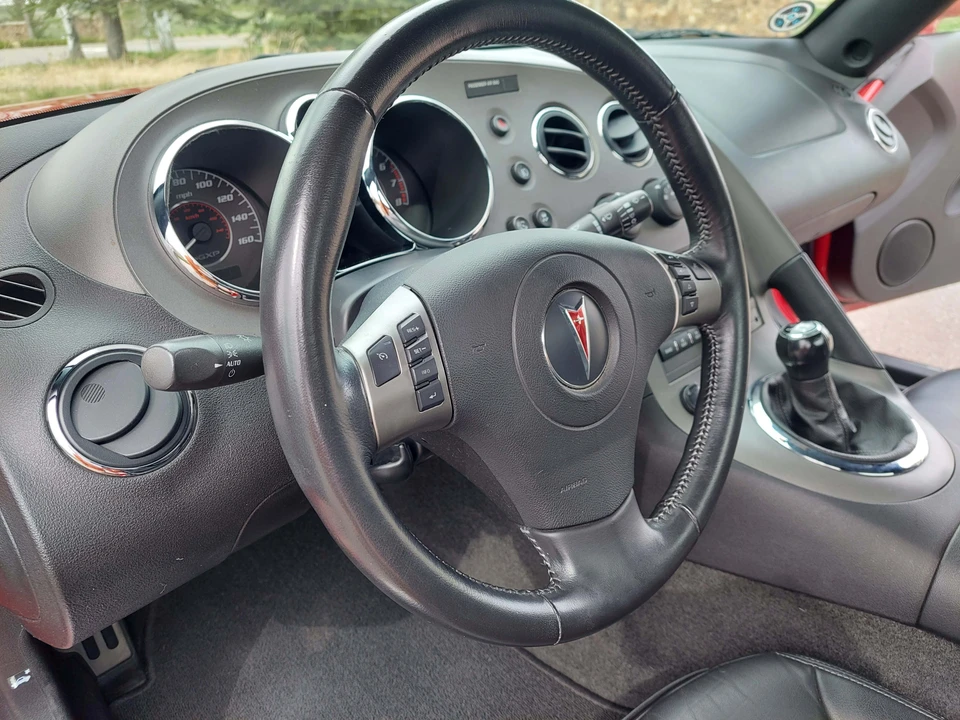 2007 Pontiac Solstice GXP - Image 28 of 31