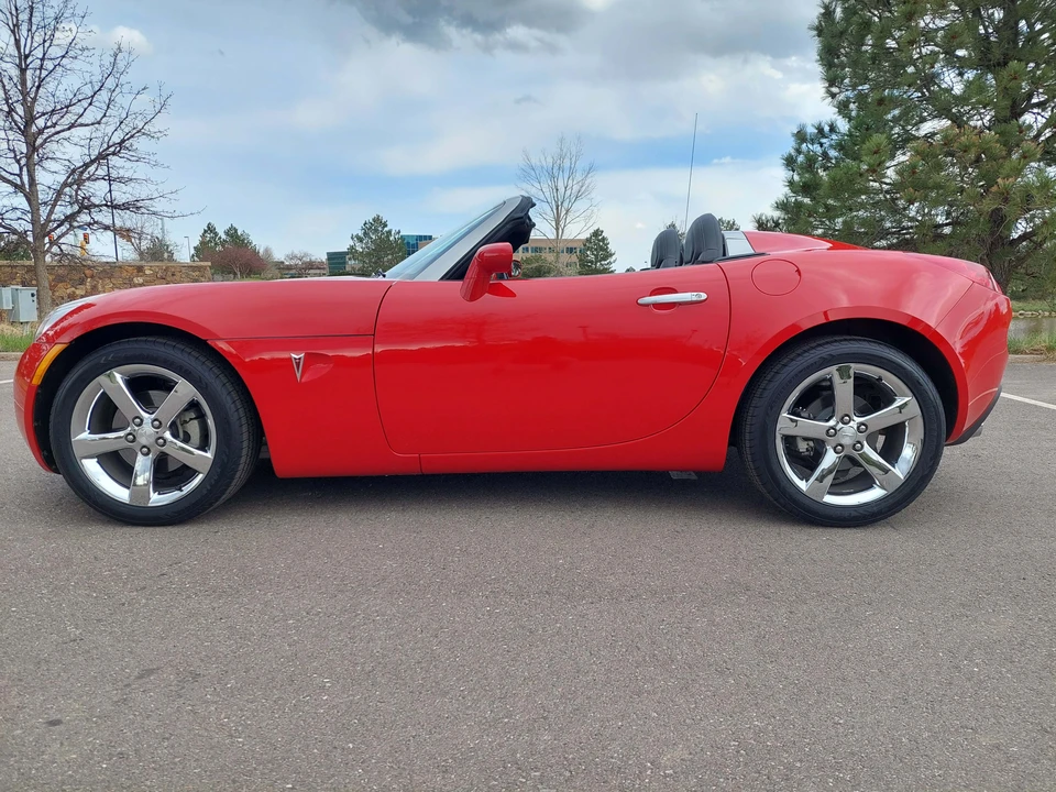 2007 Pontiac Solstice GXP - Image 5 of 31