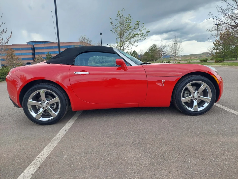 2007 Pontiac Solstice GXP - Image 6 of 31