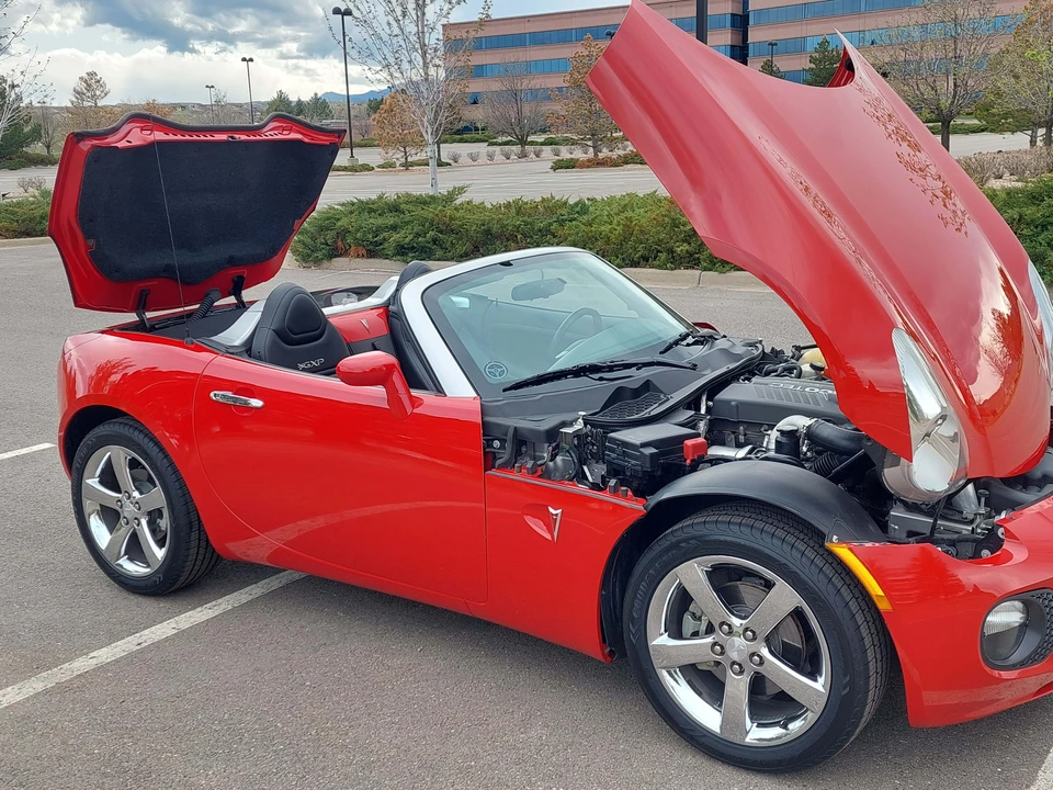 2007 Pontiac Solstice GXP - Image 10 of 31