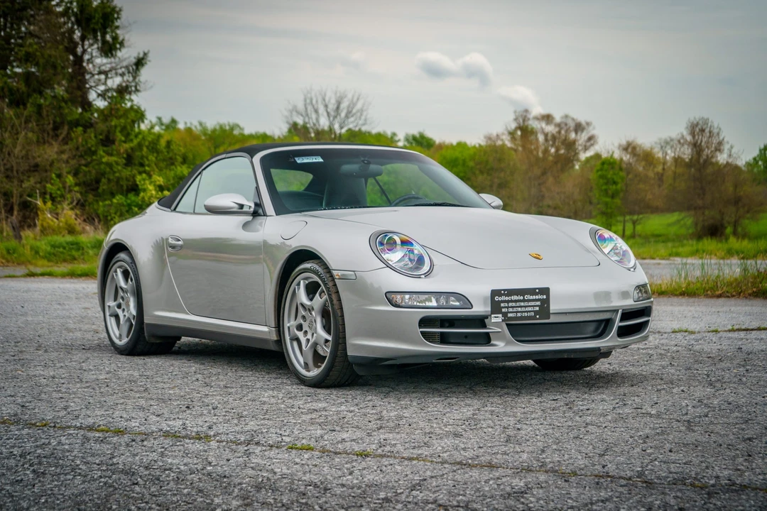 2007 Porsche 997 Carrera 4 - Image 15 of 31