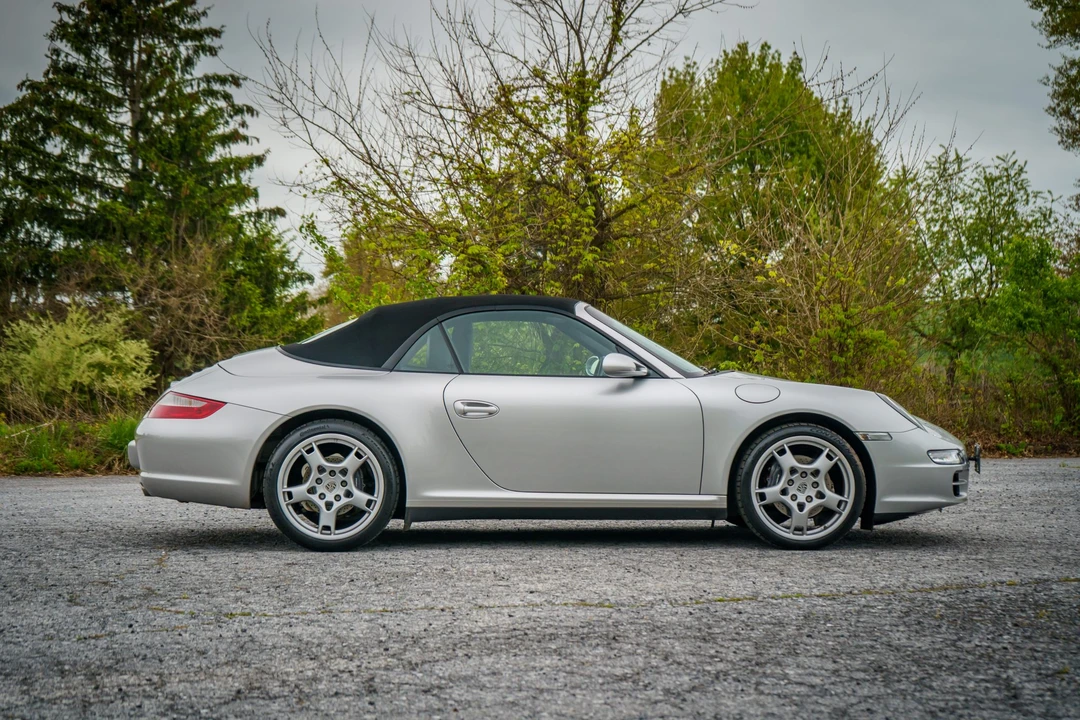 2007 Porsche 997 Carrera 4 - Image 14 of 31