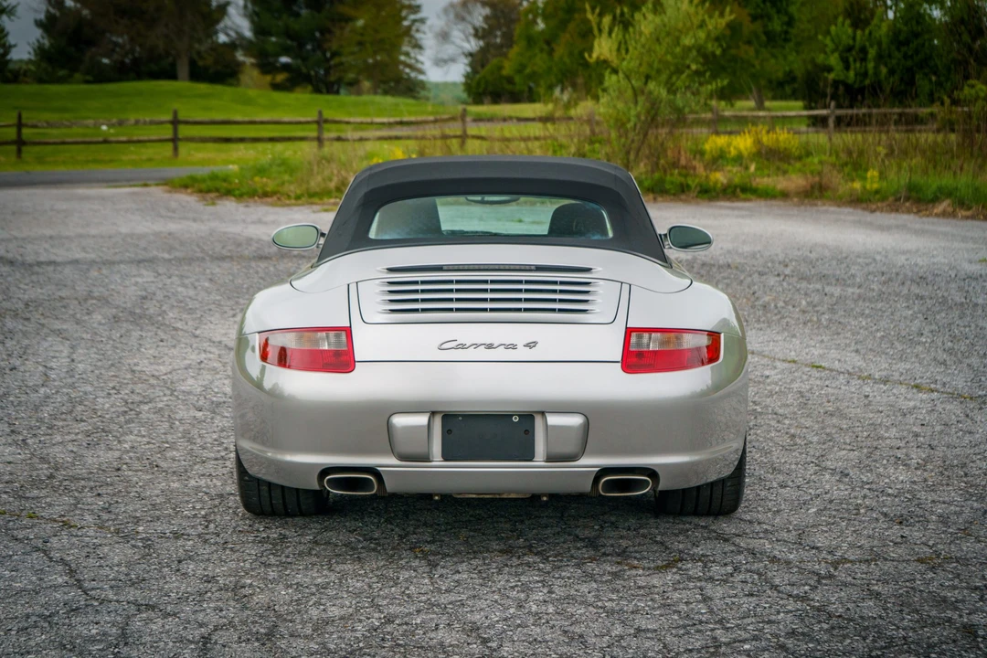 2007 Porsche 997 Carrera 4 - Image 10 of 31
