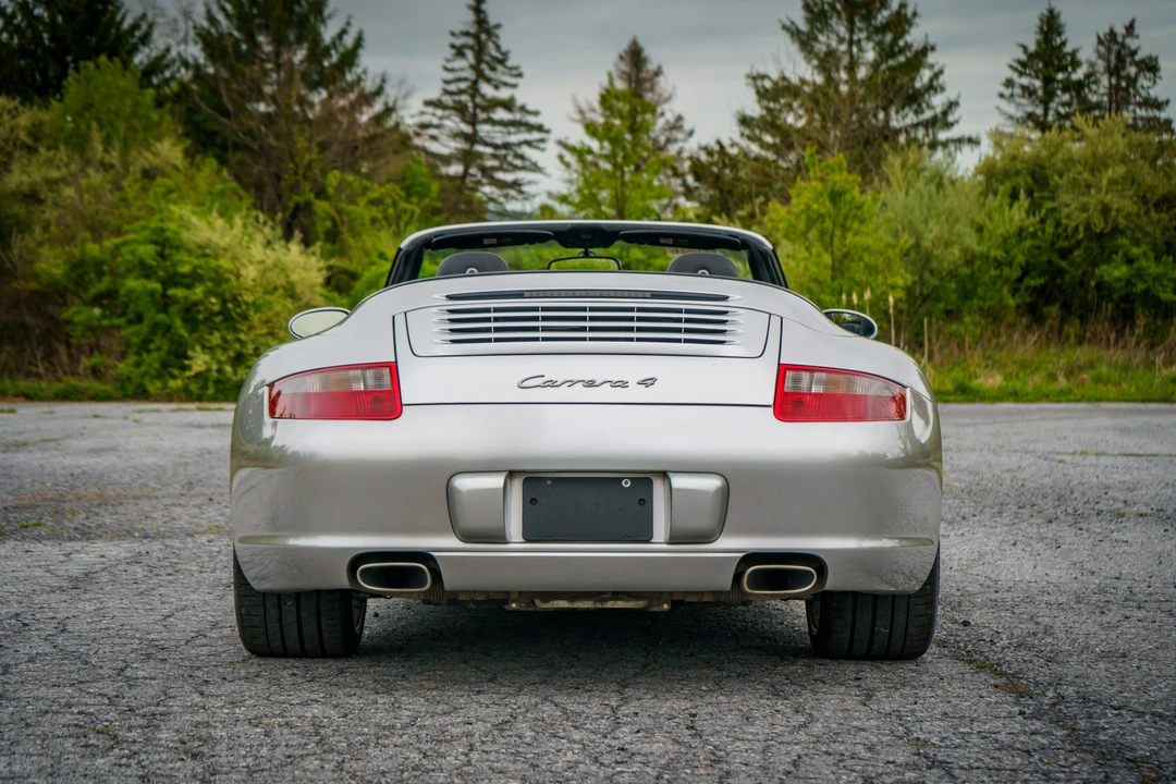 2007 Porsche 997 Carrera 4 - Image 27 of 31