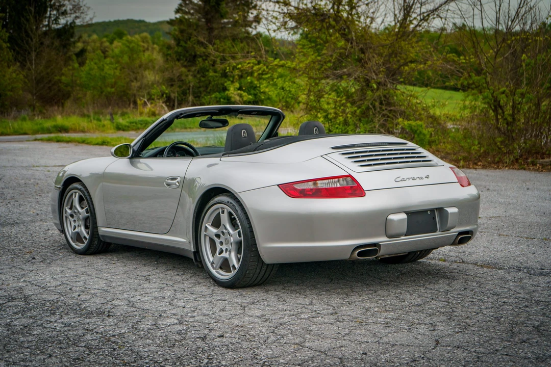2007 Porsche 997 Carrera 4 - Image 26 of 31