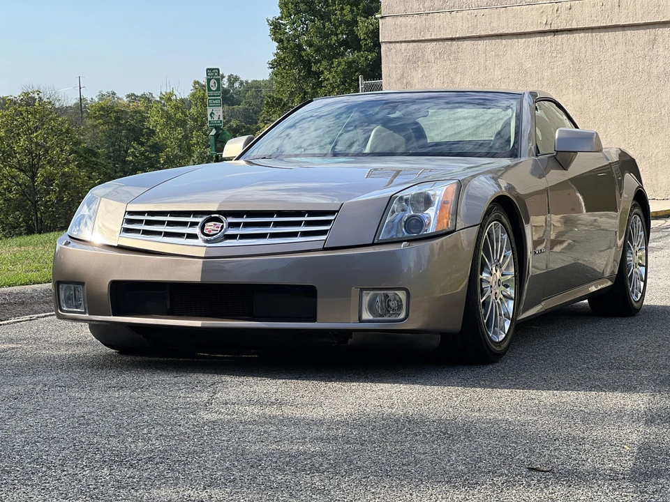 2008 Cadillac XLR - Image 30 of 31