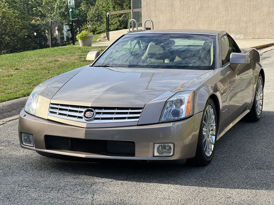 2008 Cadillac XLR - Image 29 of 31