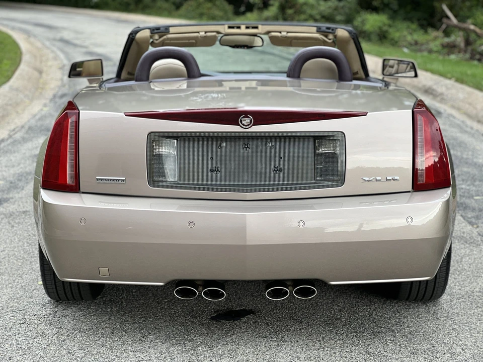 2008 Cadillac XLR - Image 16 of 31