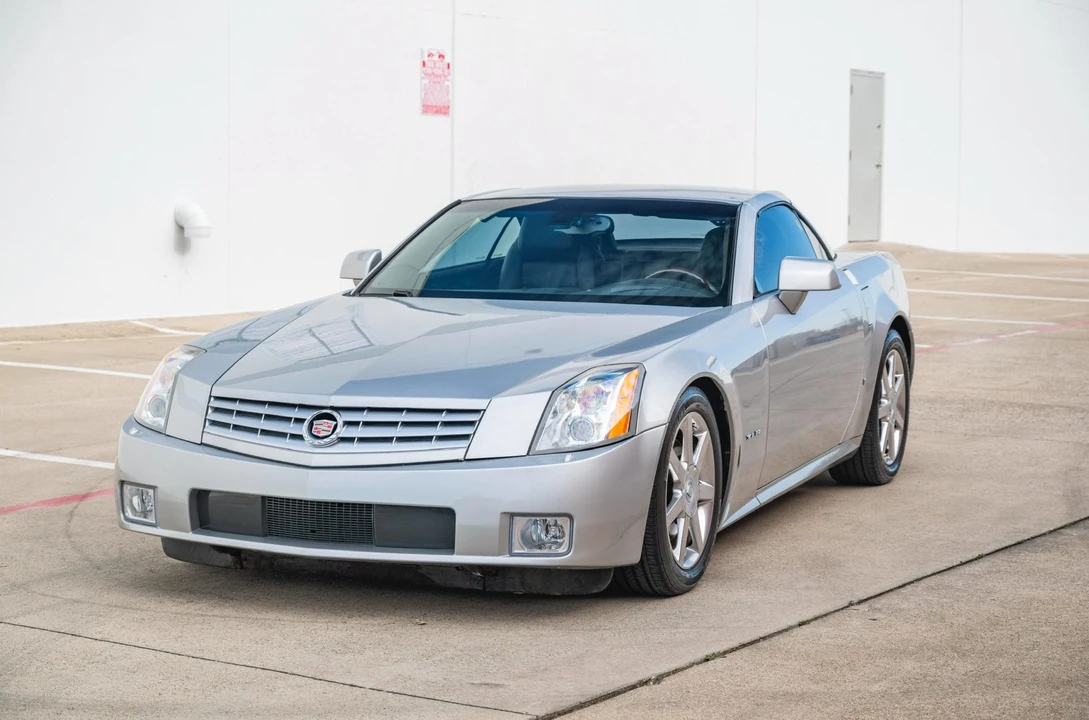 2008 Cadillac XLR - Image 4 of 31