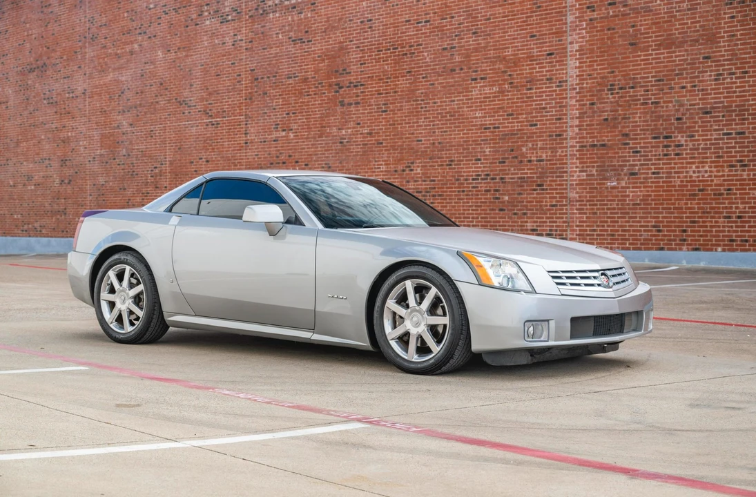 2008 Cadillac XLR - Image 6 of 31