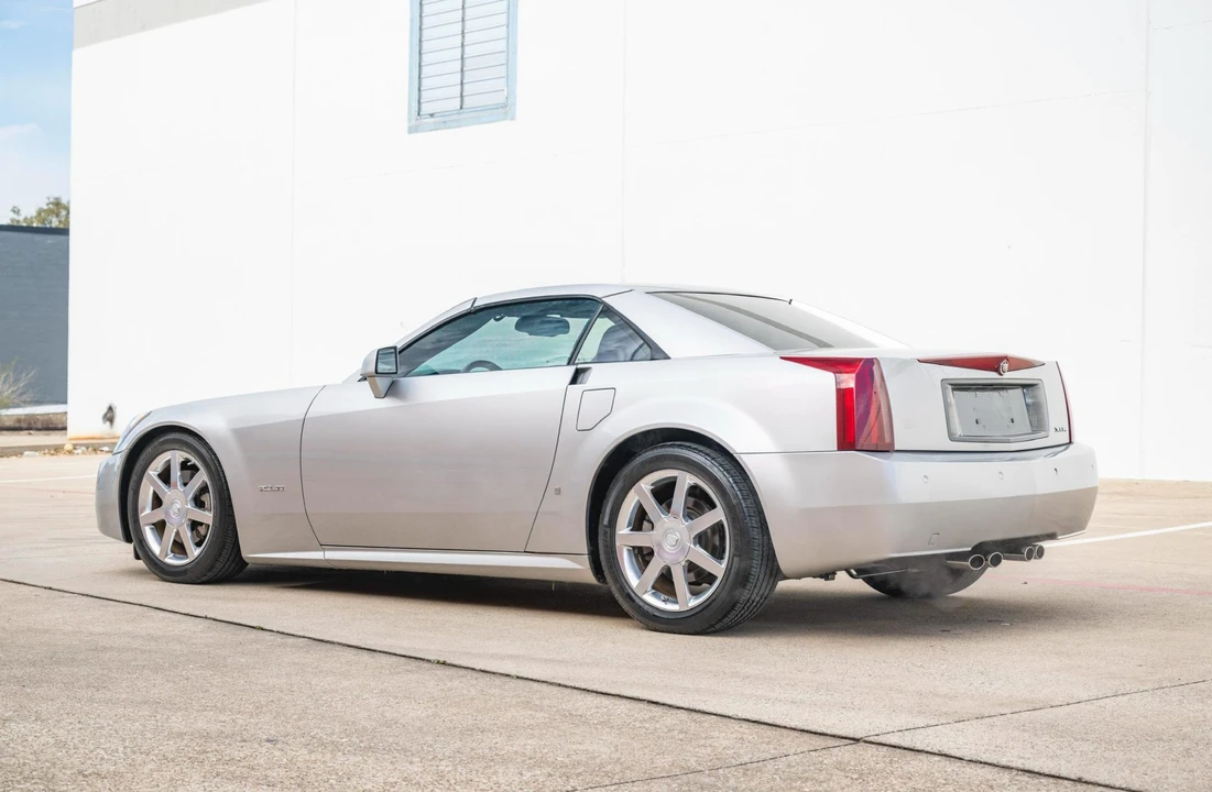 2008 Cadillac XLR - Image 9 of 31