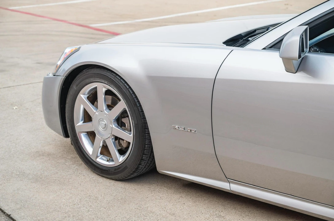 2008 Cadillac XLR - Image 30 of 31