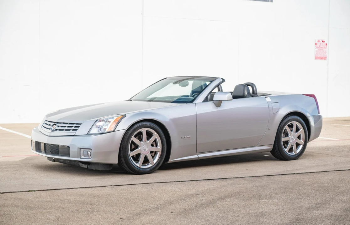 2008 Cadillac XLR - Image 12 of 31