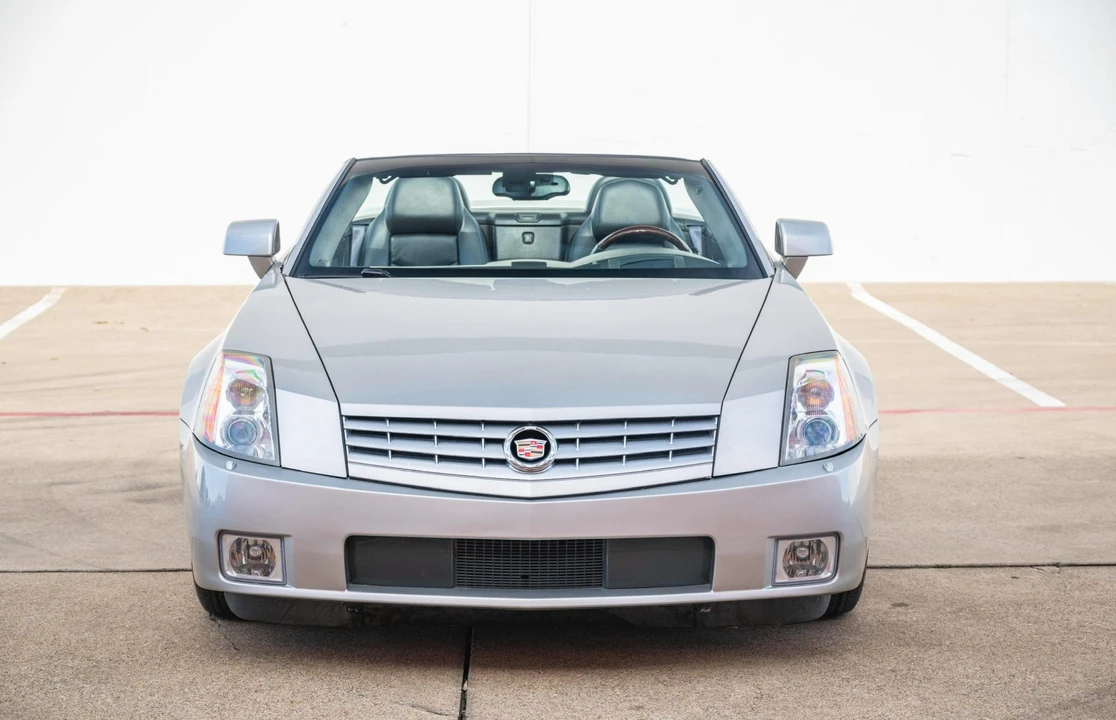2008 Cadillac XLR - Image 17 of 31