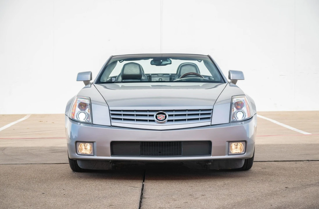 2008 Cadillac XLR - Image 16 of 31