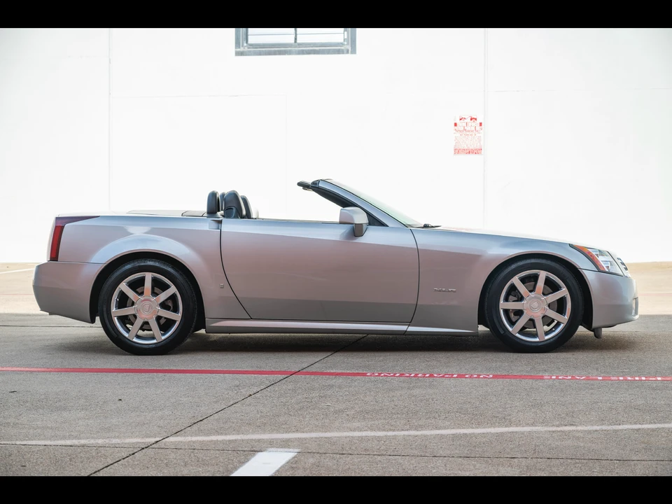 2008 Cadillac XLR - Image 21 of 31