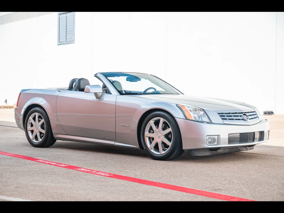 2008 Cadillac XLR - Image 19 of 31