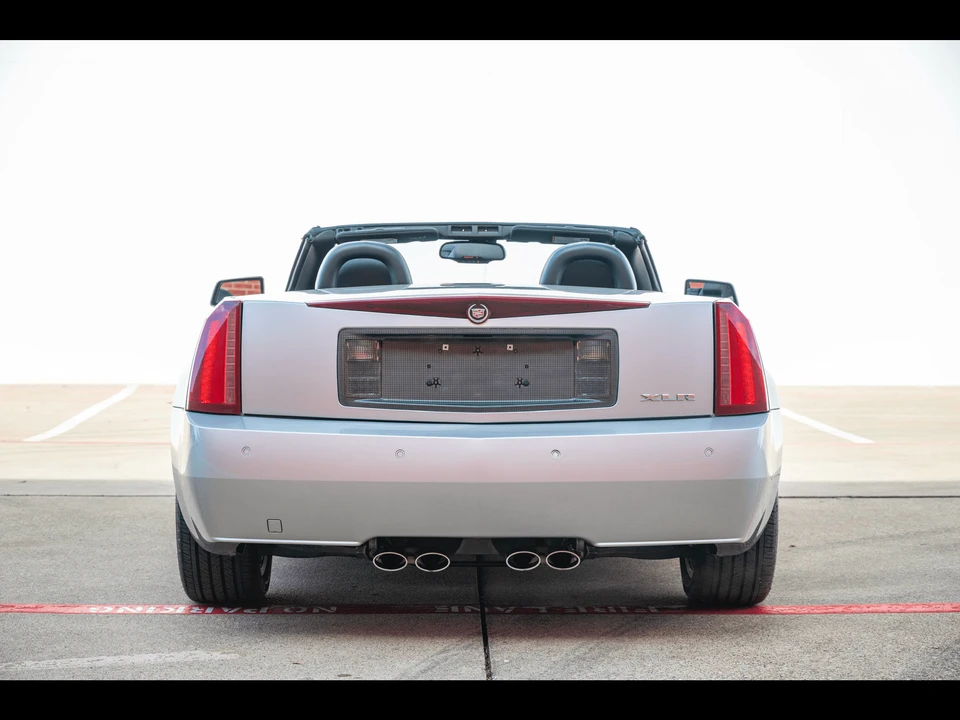 2008 Cadillac XLR - Image 24 of 31