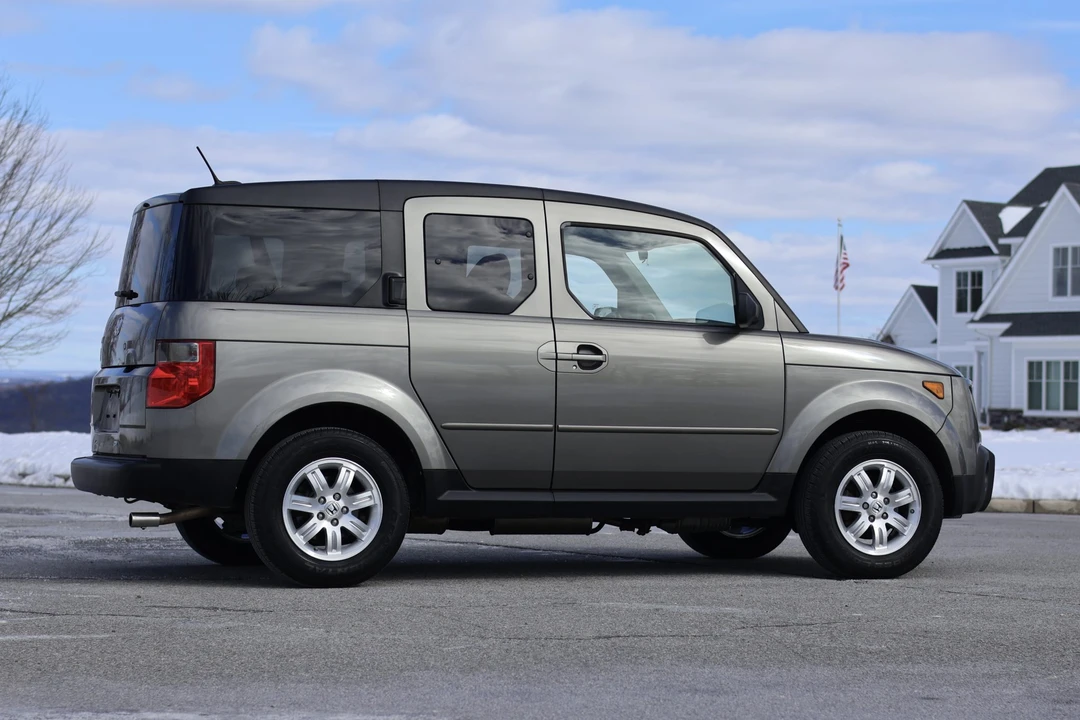 2008 Honda Element - Image 16 of 31