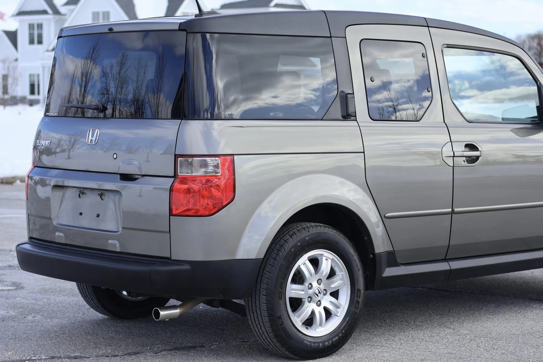 2008 Honda Element - Image 27 of 31