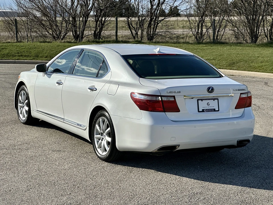 2008 Lexus LS 4th Gen - Image 12 of 31
