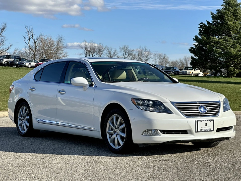 2008 Lexus LS 4th Gen - Image 16 of 31