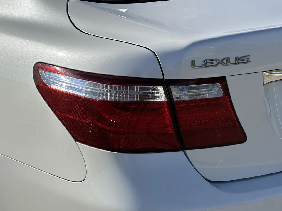 2008 Lexus LS 4th Gen - Image 29 of 31