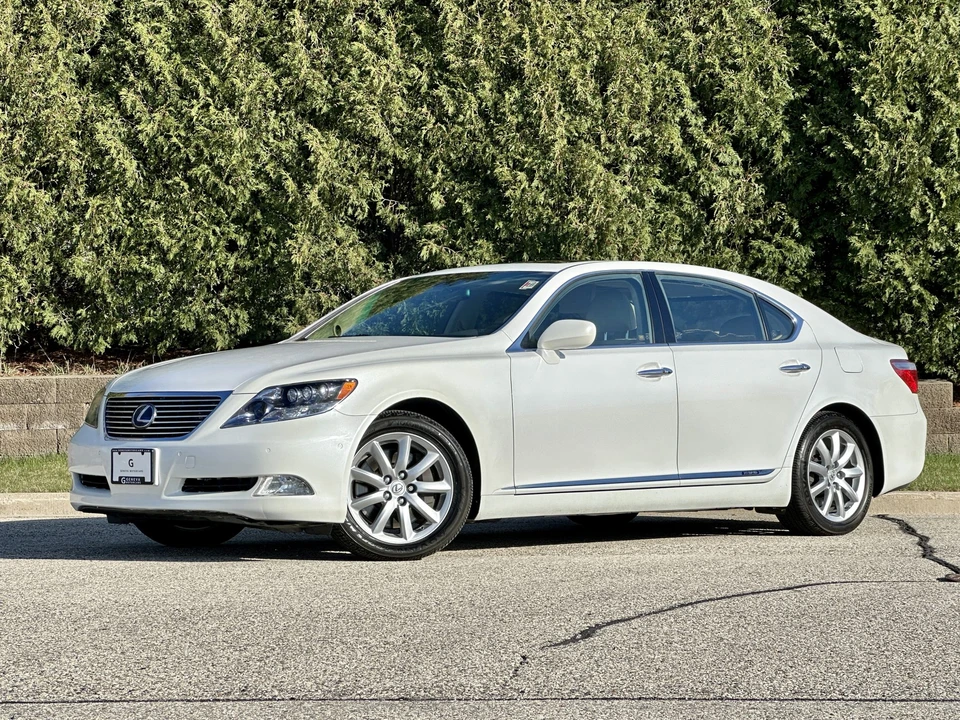 2008 Lexus LS 4th Gen - Image 2 of 31