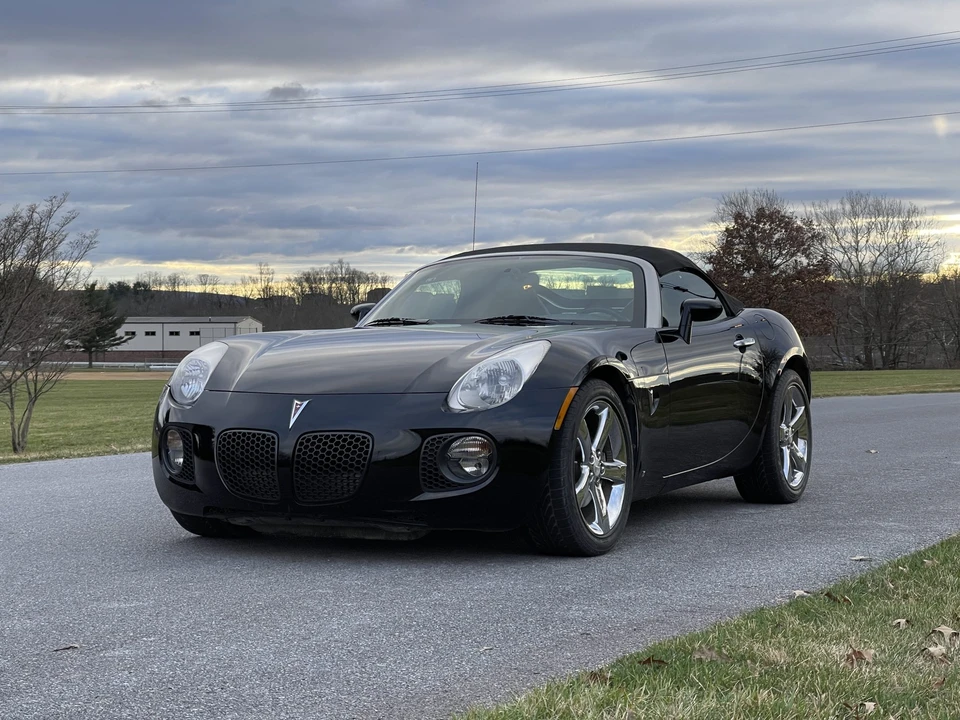 2008 Pontiac Solstice GXP - Image 28 of 31