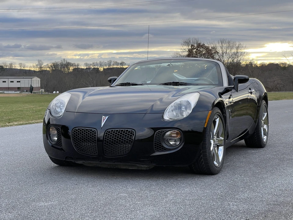 2008 Pontiac Solstice GXP - Image 4 of 31