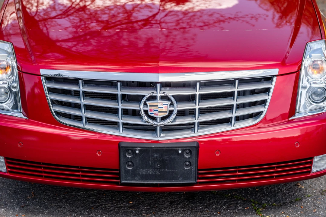2009 Cadillac DTS - Image 18 of 31
